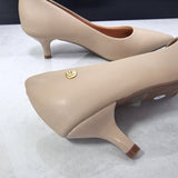 Vizzano 1122-828 Kitten Heel Pointy Toe Pump in Beige Napa