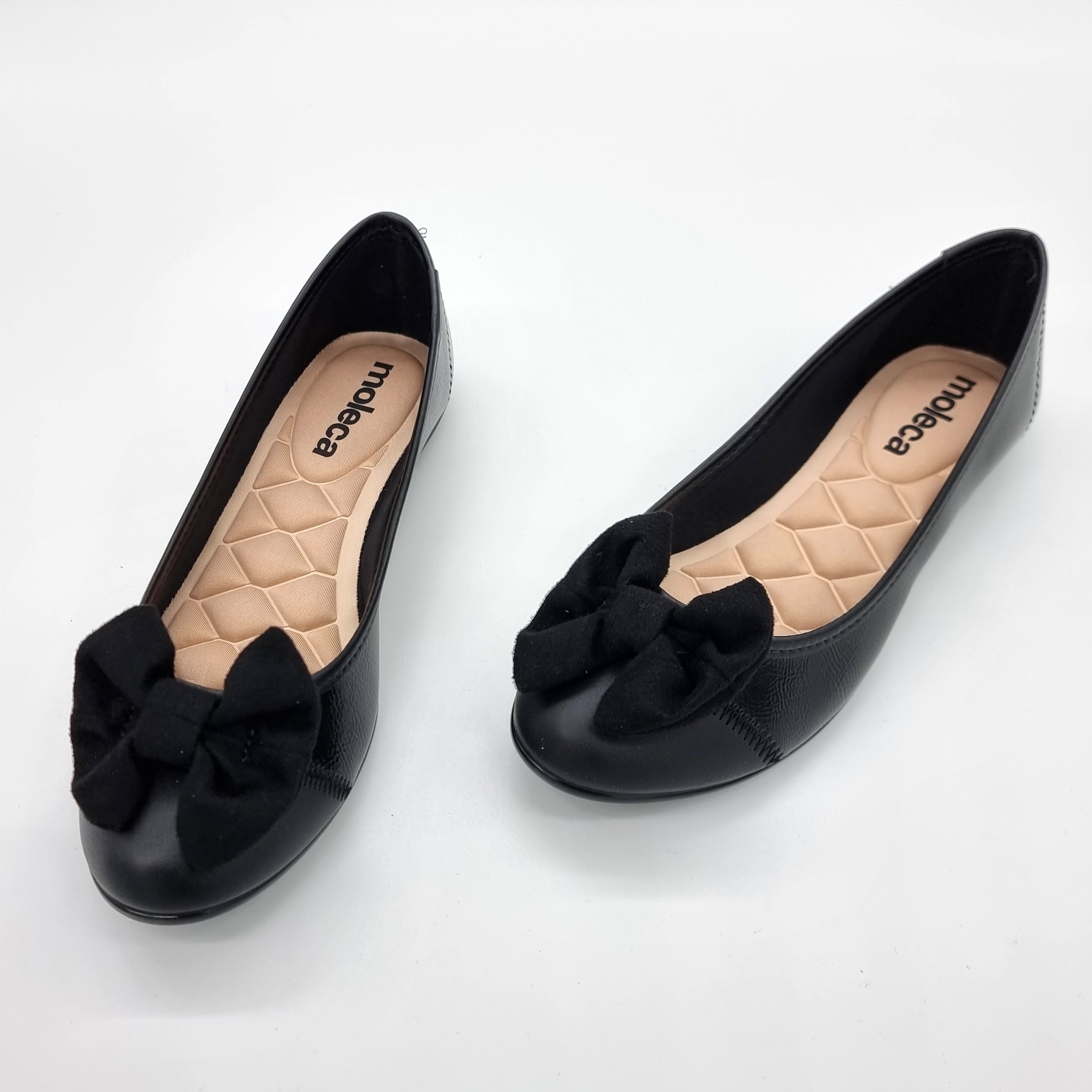 Black round best sale toe flats